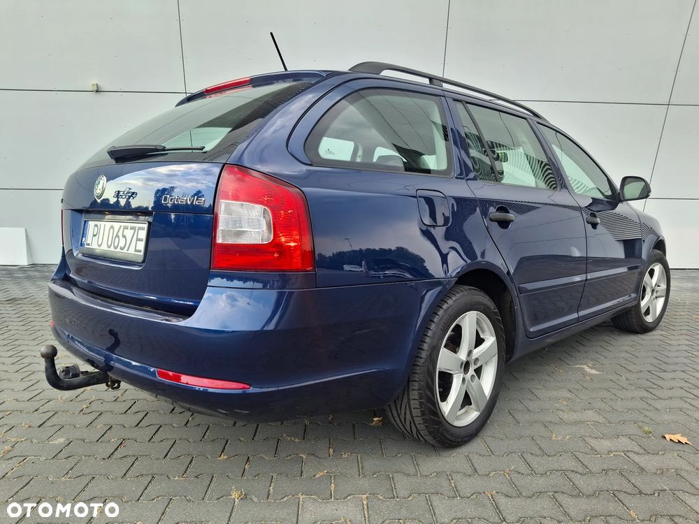 Skoda Octavia 1.6 TDI DPF Ambiente - 3