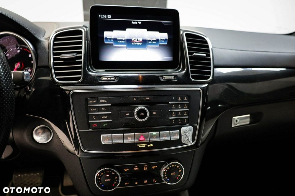 Mercedes-Benz GLE - 19