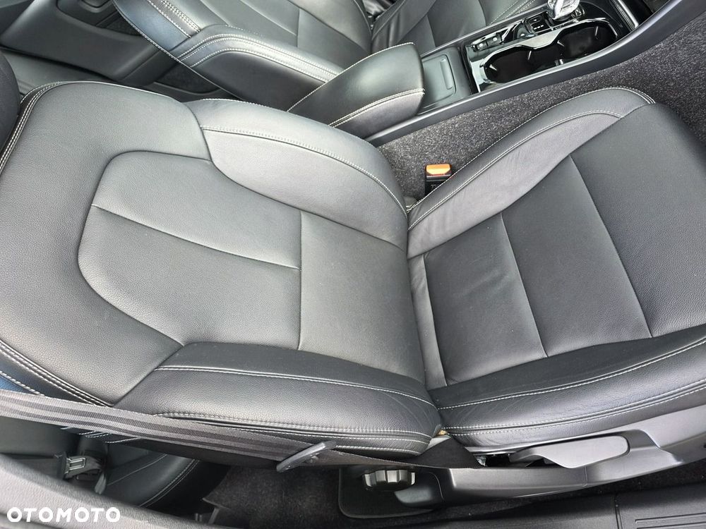 Volvo XC 40 D3 SCR Inscription - 29