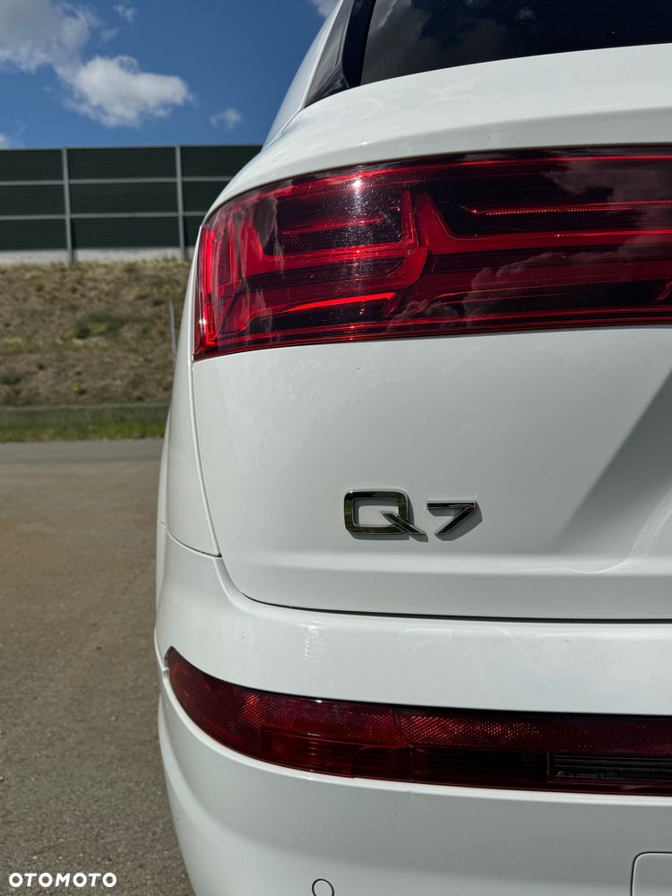 Audi Q7 - 7
