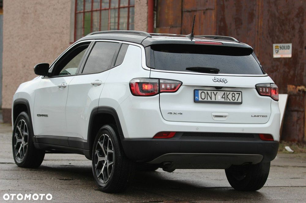 Jeep Compass - 27