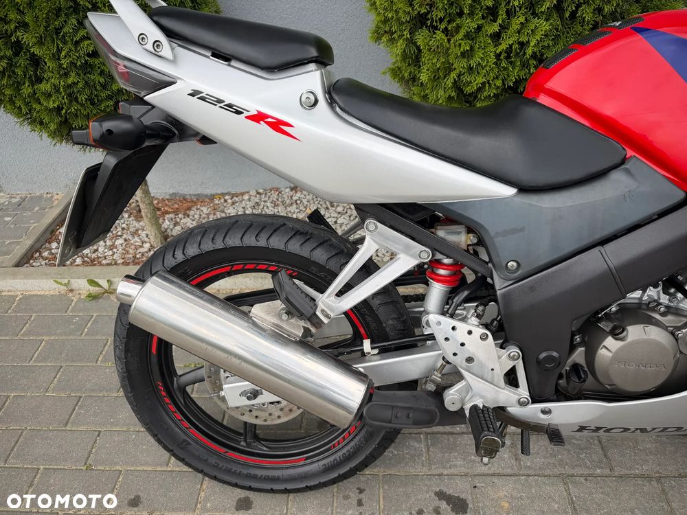 Honda CBR - 16