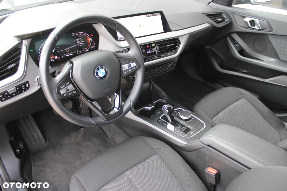 BMW Seria 1 118i - 15