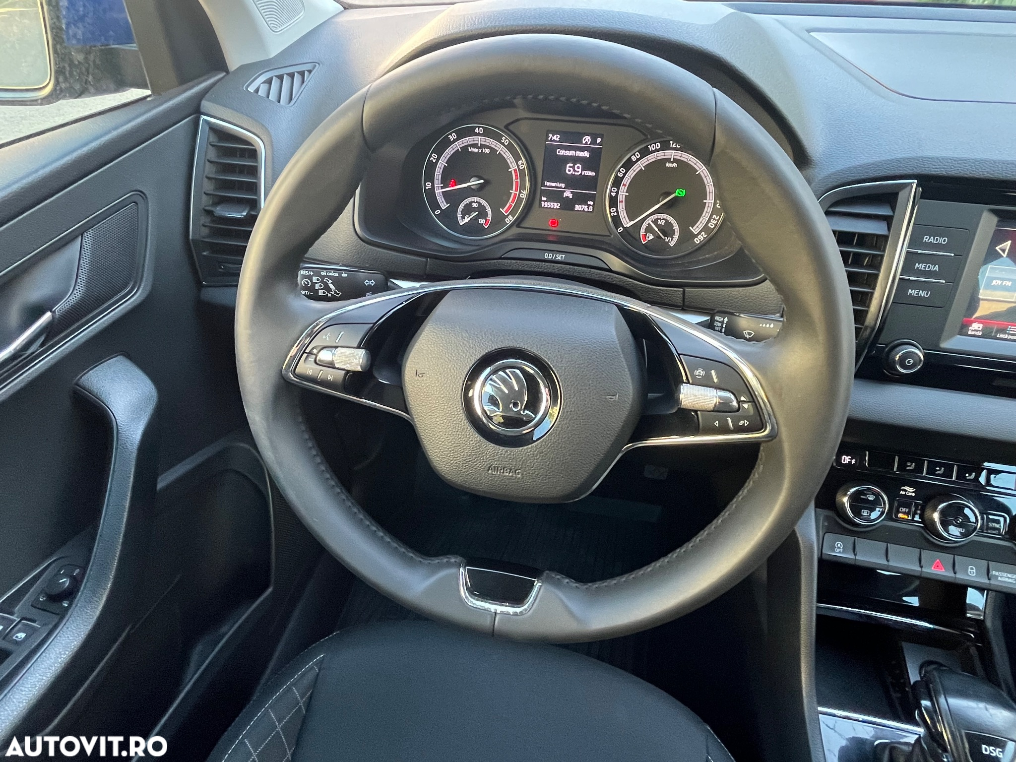 Skoda Karoq 1.5 TSI DSG Style - 10