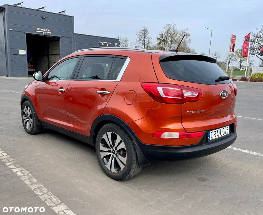 Kia Sportage 2.0 CRDI 4WD Automatik Spirit - 4