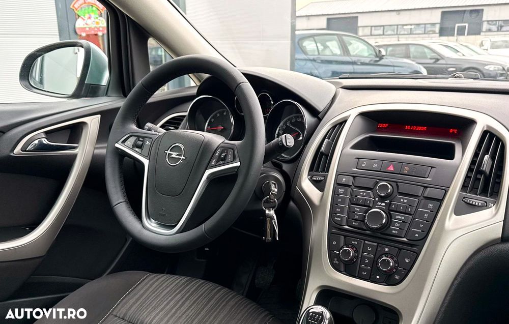 Opel Astra 1.6 Enjoy - 8