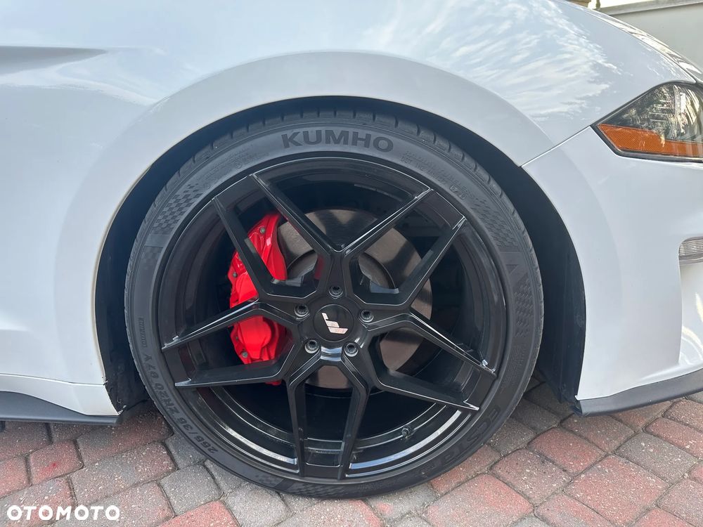 Ford Mustang - 15