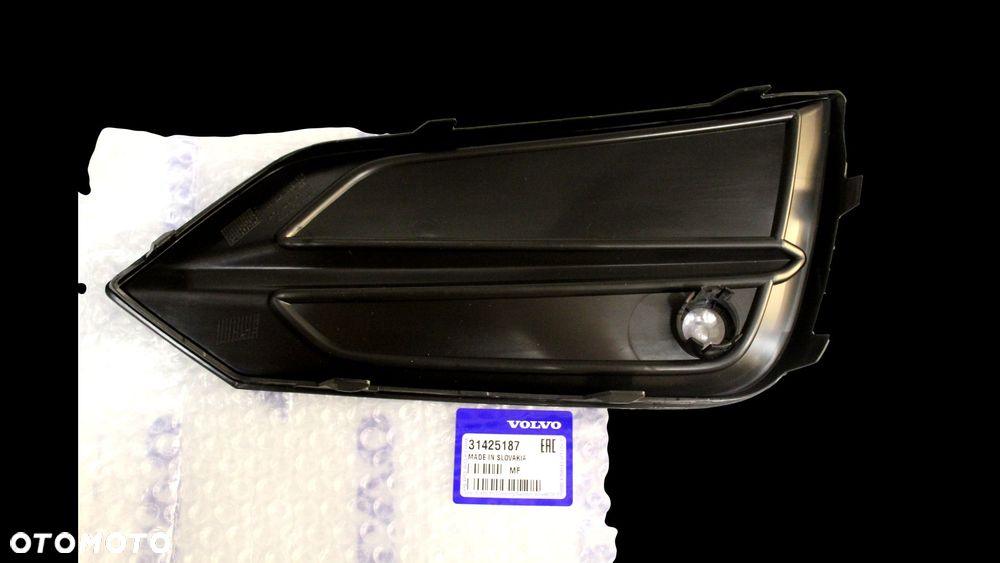 VOLVO XC60 II R-DESIGN przednia lewa kratka zderzaka 31455077 OE - 3