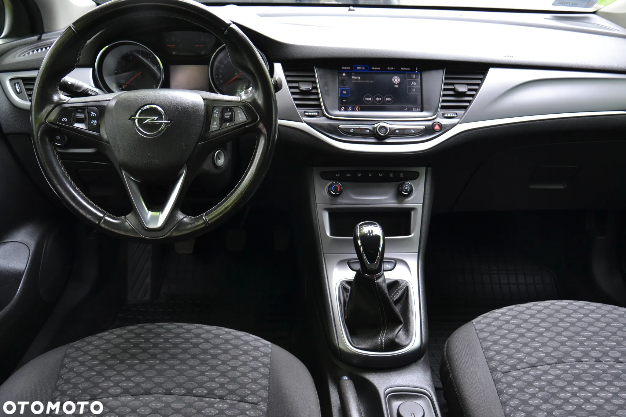 Opel Astra V 1.2 T Edition S&S - 5