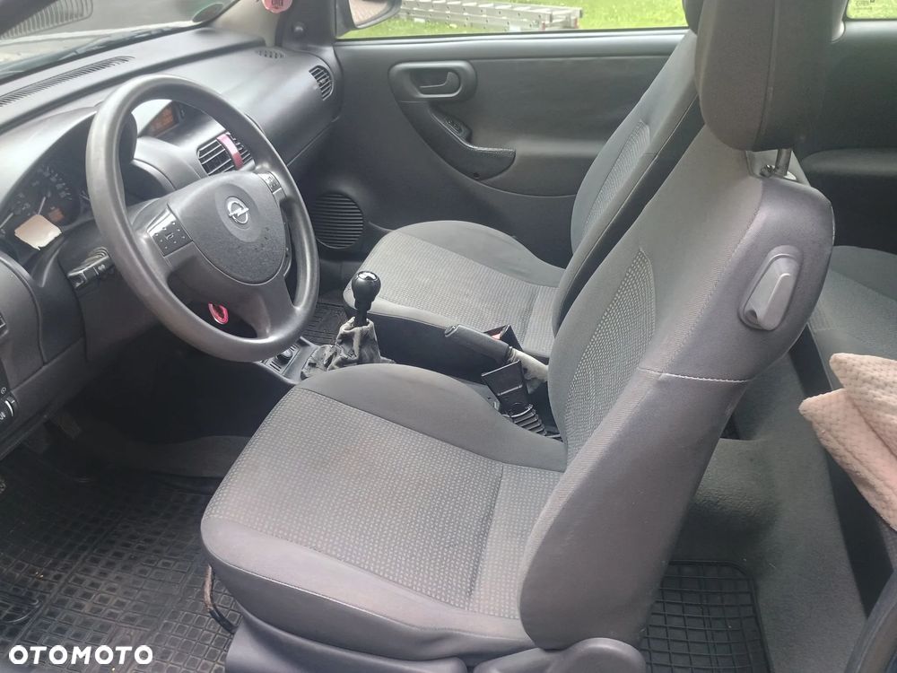 Opel Corsa - 11