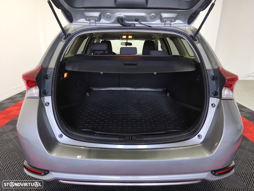 Toyota Auris Touring Sports 1.4 D-4D Comfort+Pack Sport - 11