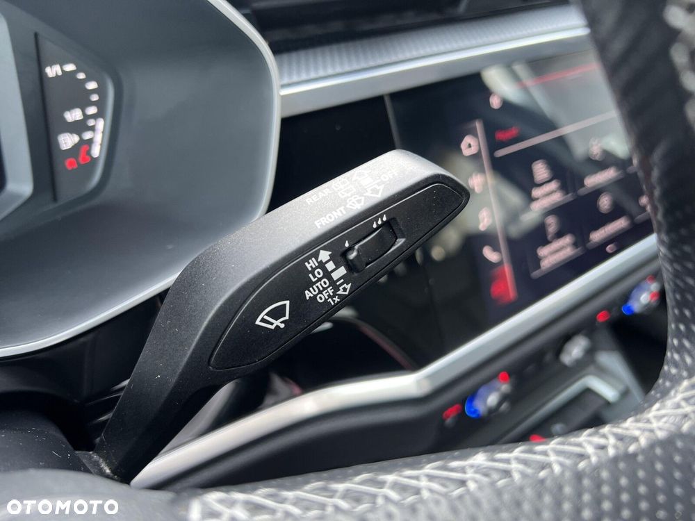 Audi Q3 - 18