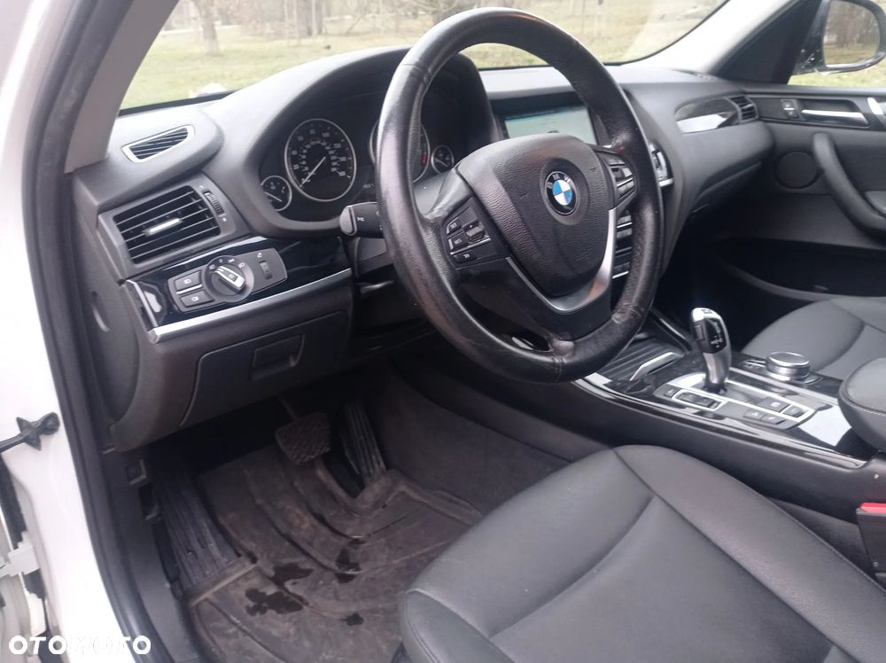 BMW X3 xDrive28i Sport-Aut xLine - 13