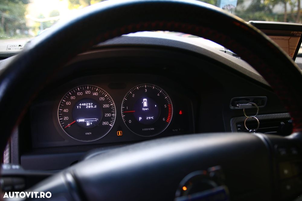 Volvo V70 - 4
