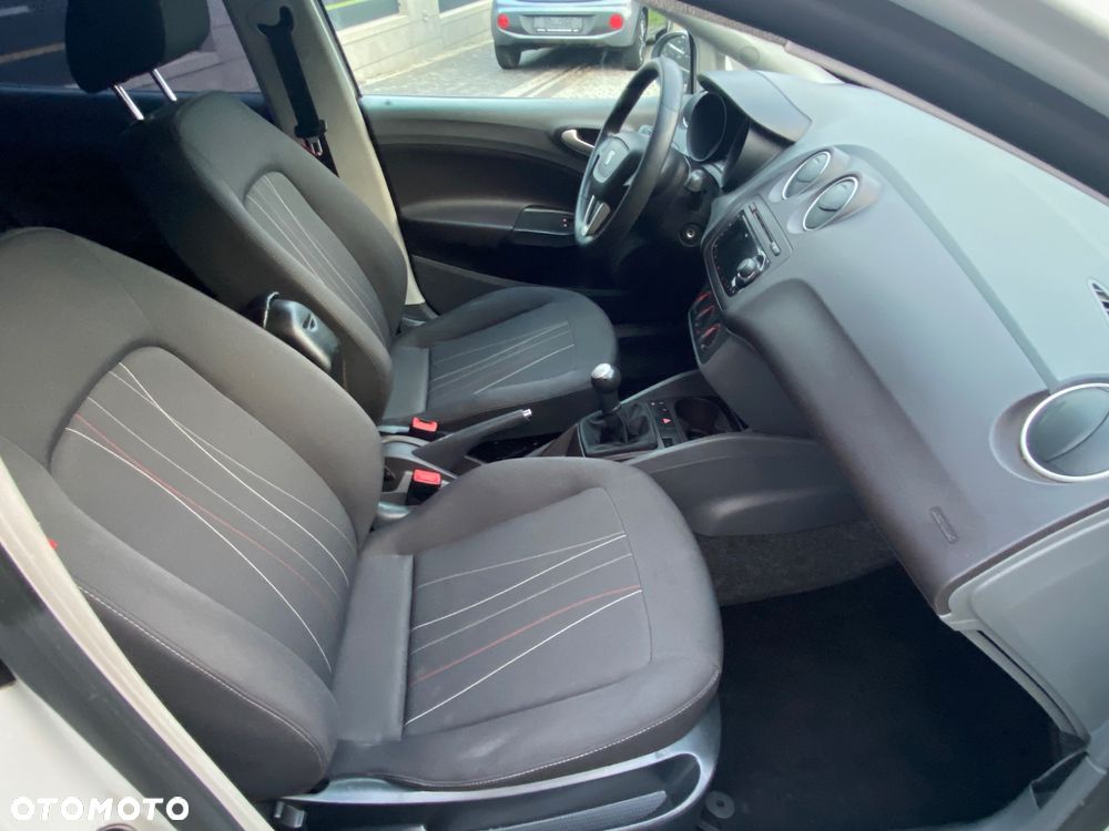 Seat Ibiza 1.4 16V Reference - 17