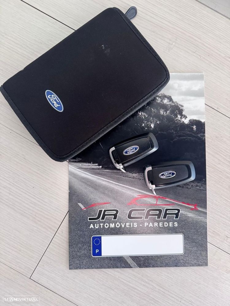 Ford S-Max 2.0 TDCi Titanium - 38