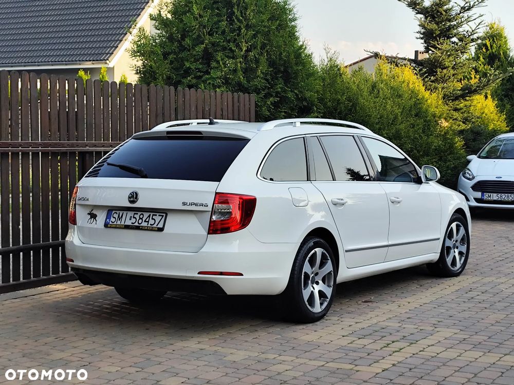 Skoda Superb 2.0 TDI DSG Elegance - 15