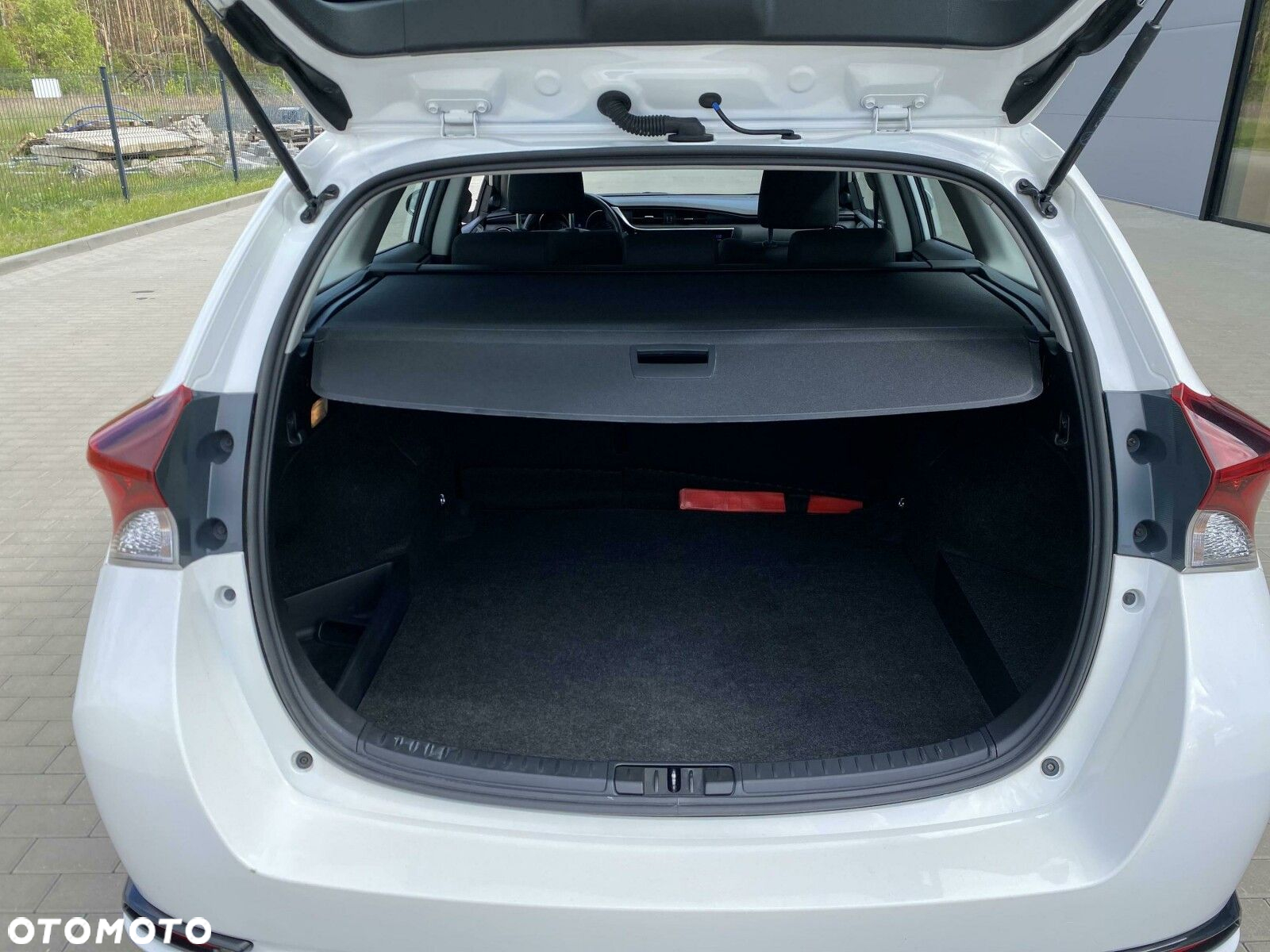 Toyota Auris - 12