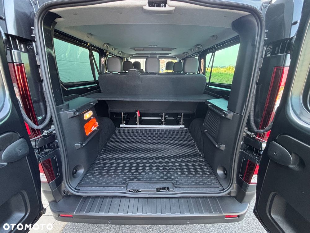 Renault Trafic - 26