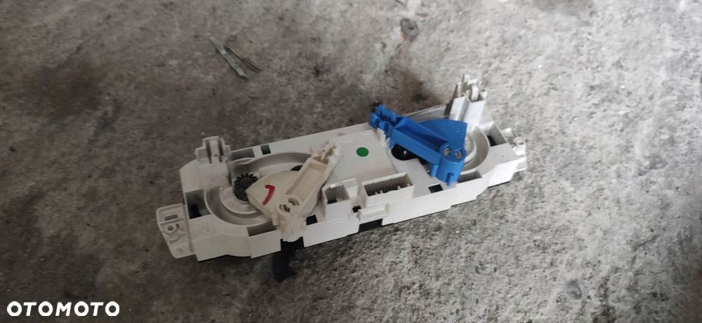 KR PANEL KLIMATYZACJI RENAULT MEGANE III T1001766G - 2