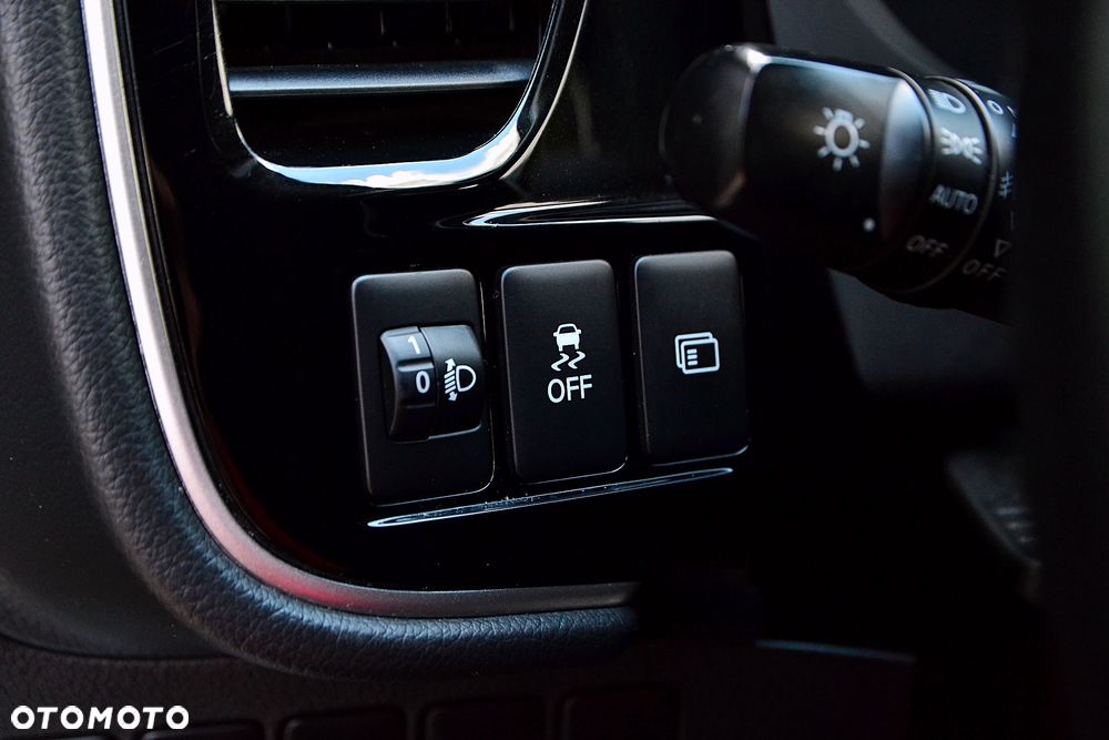 Mitsubishi Outlander 2.0 2WD Diamant - 16