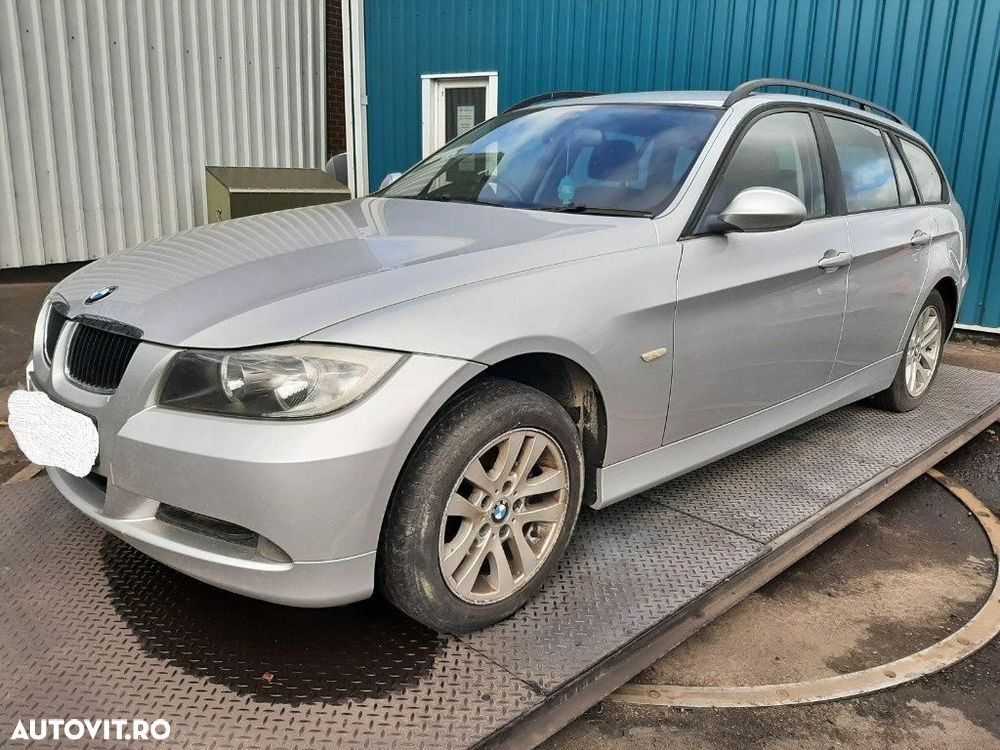 Aripa stanga spate BMW E91 2007 318i Break 2.0 - 5