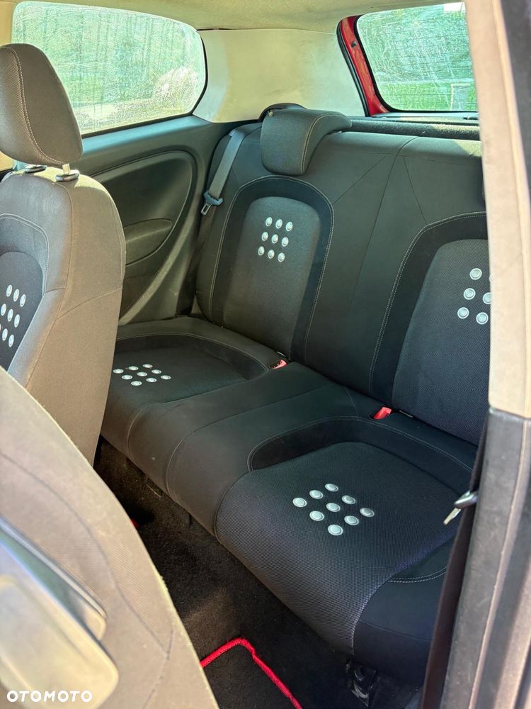 Fiat Grande Punto - 8