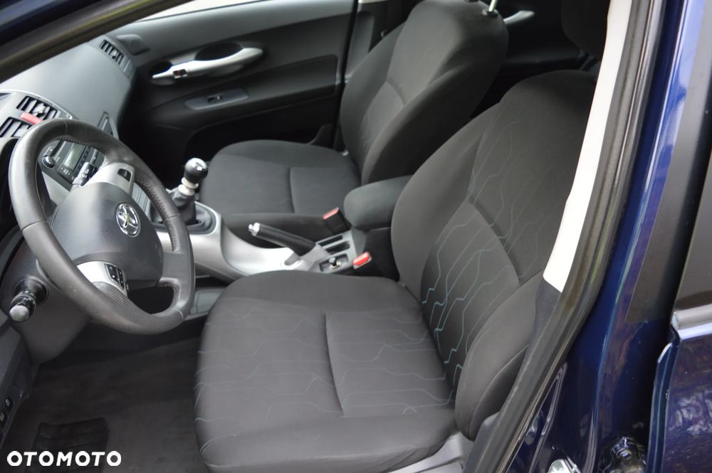 Toyota Auris - 17