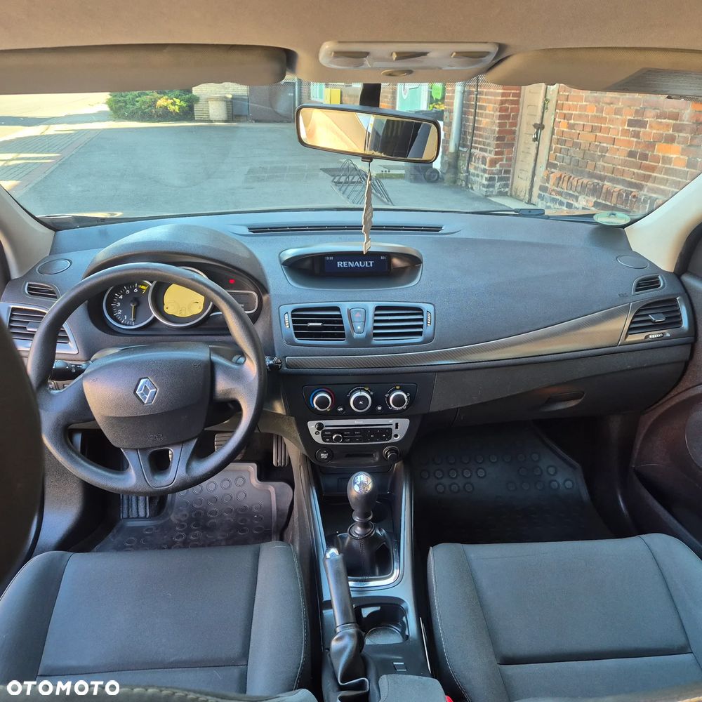 Renault Megane 1.6 16V 110 Dynamique - 10