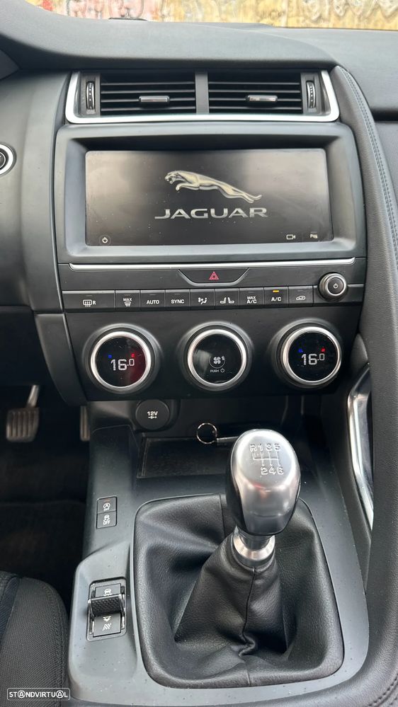 Jaguar E-Pace 2.0 i4D - 9