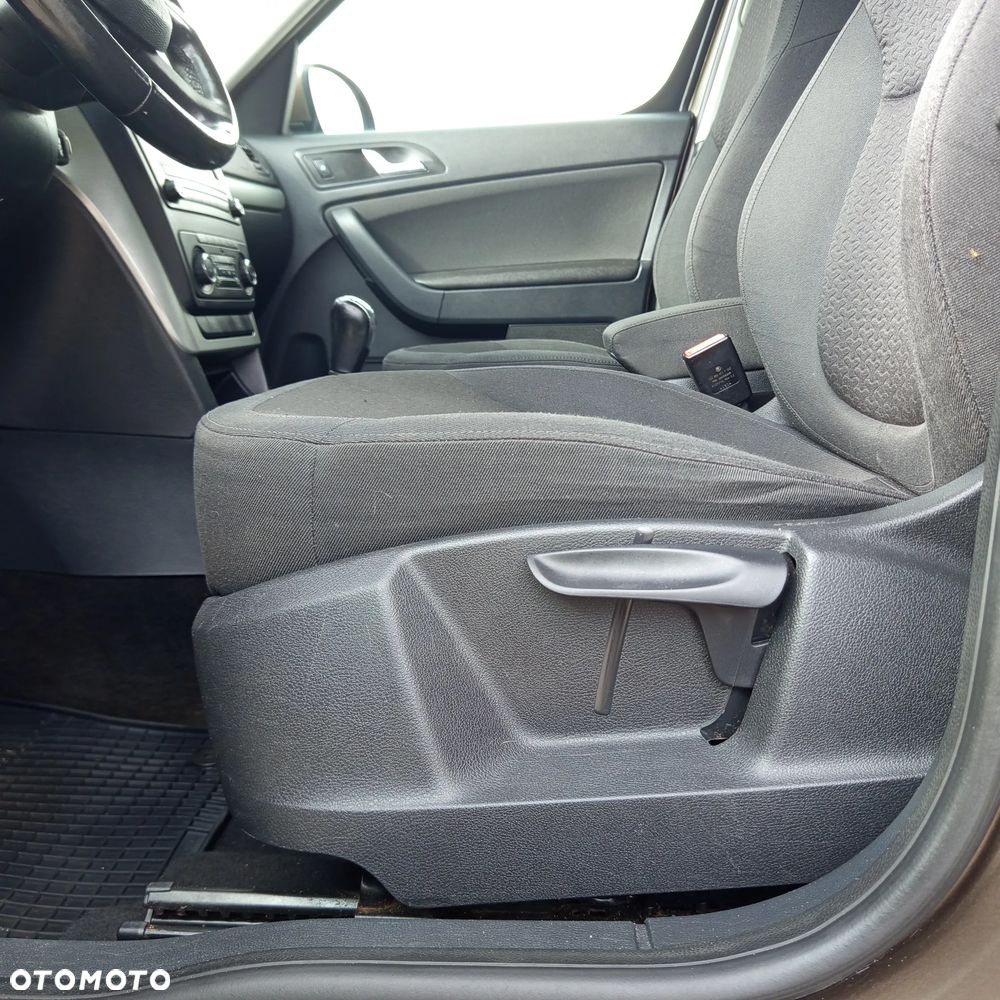 Skoda Yeti 1.4 TSI Experience PLUS EDITION - 16
