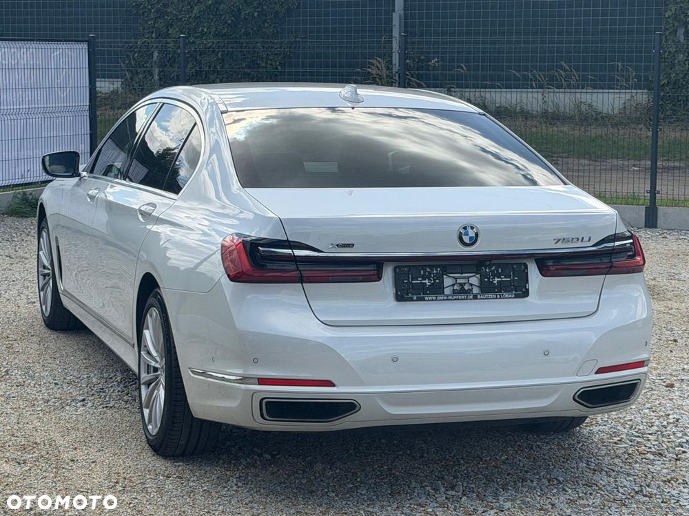 BMW Seria 7 750Li xDrive sport - 18