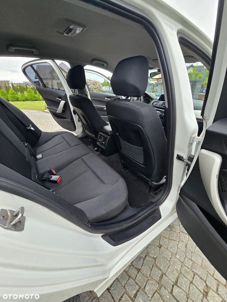 BMW Seria 1 118i - 20