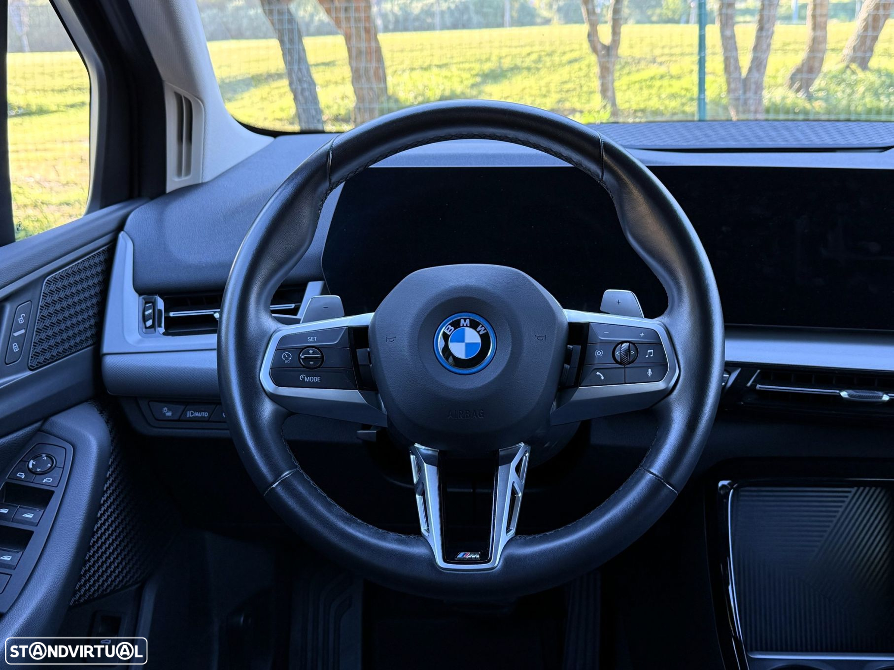 BMW 225xe Active Tourer - 39