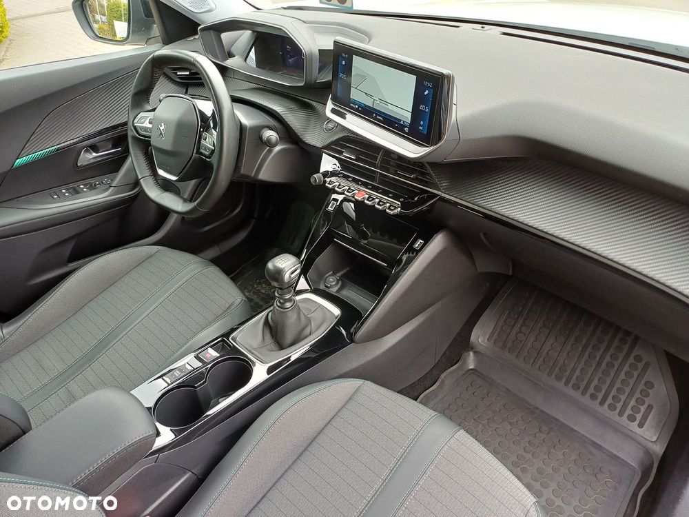Peugeot 2008 - 13
