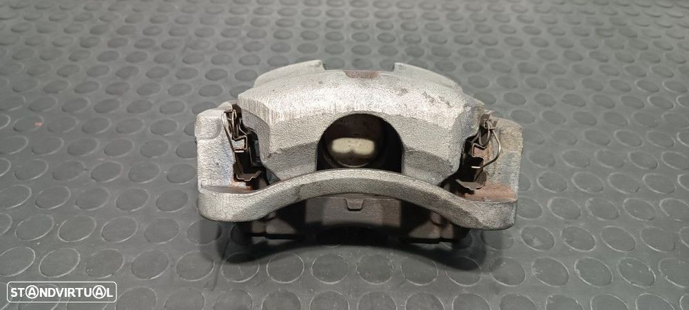 PINÇA DE TRAVÃO FRENTE ESQUERDA NISSAN X-TRAIL (T32) ACENTA - 2
