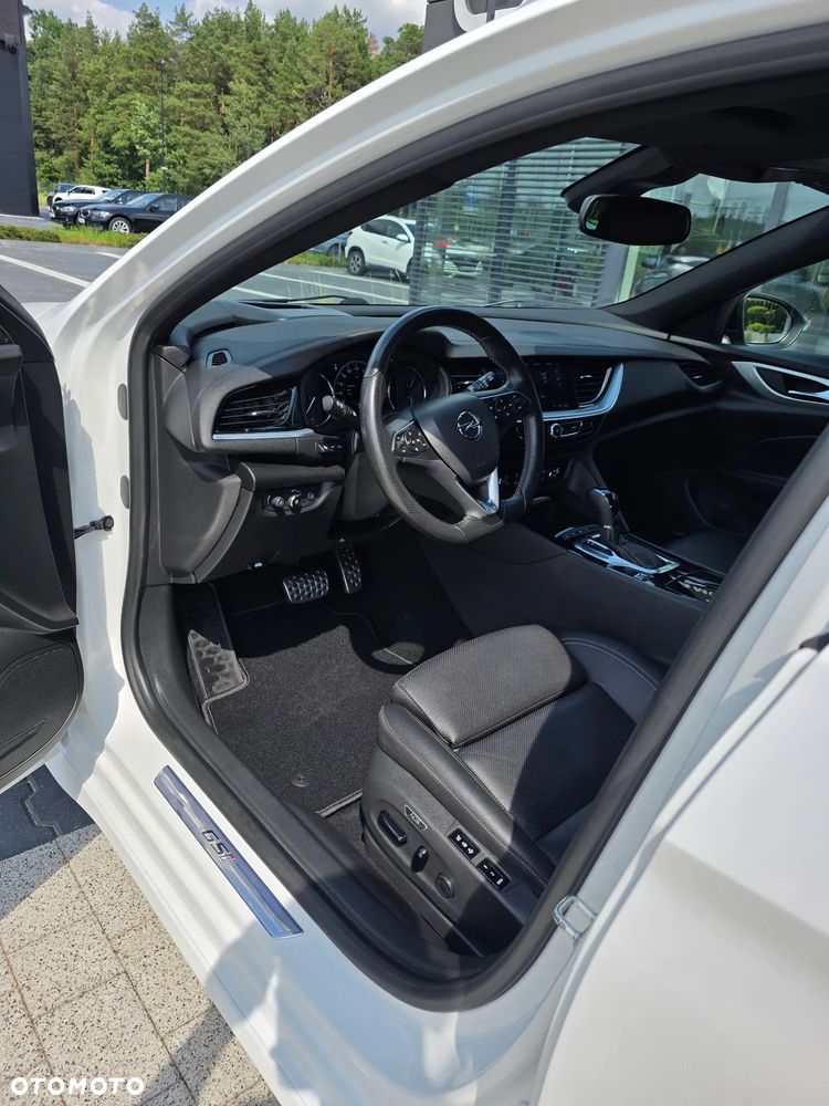 Opel Insignia 2.0 T 4x4 GSi + S&S - 21