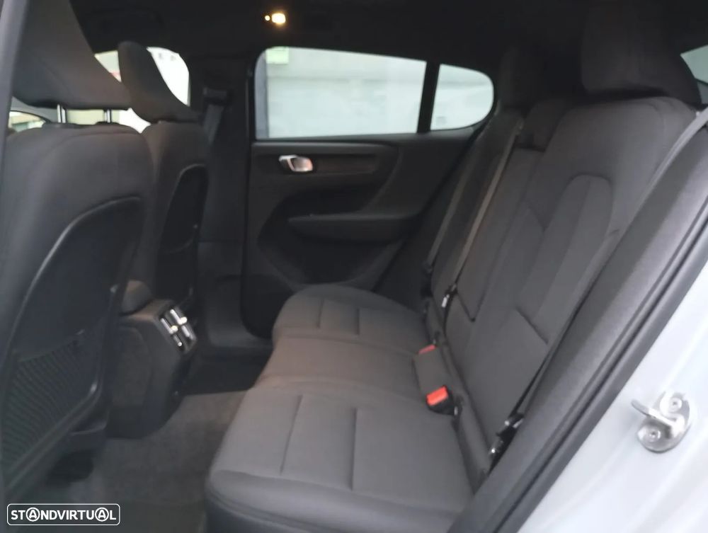 Volvo EC40 82 kWh Single Motor Extended Range Black Edition - 5