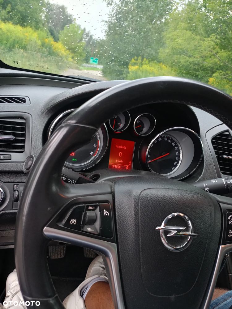 Opel Insignia 1.8 - 18