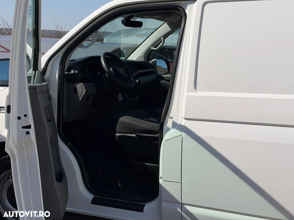 Volkswagen Transporter T6.1 - 23