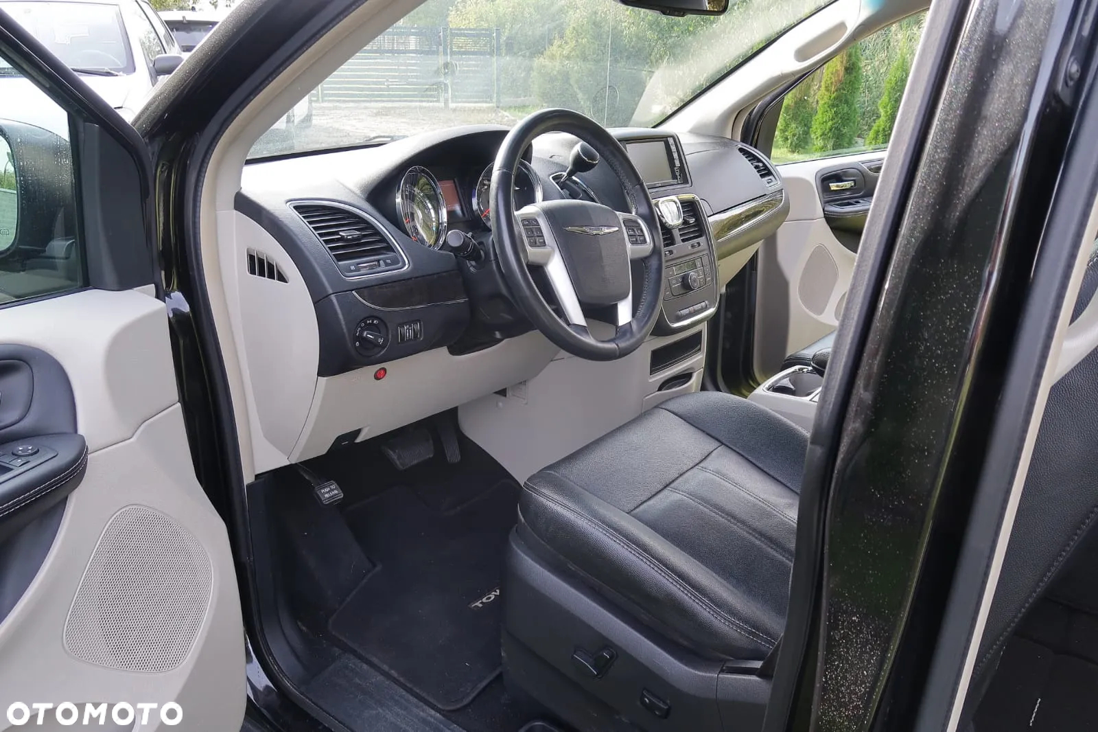 Chrysler Town & Country 3.6 Touring - 5