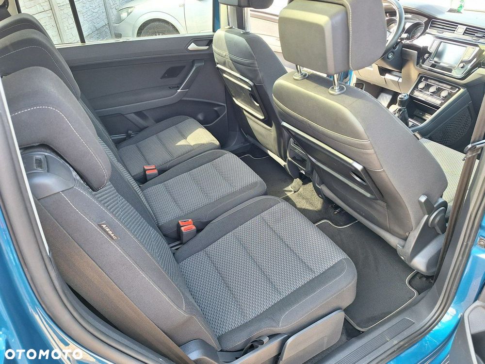 Volkswagen Touran 2.0 TDI BMT Comfortline - 19