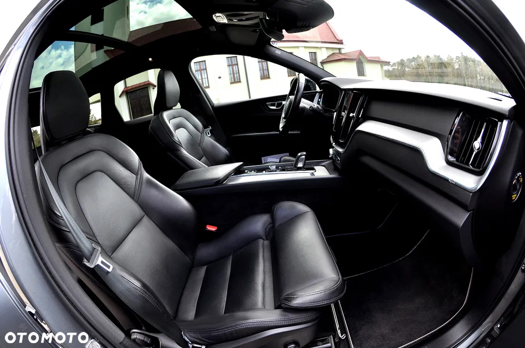 Volvo XC 60 T8 Twin Engine AWD Geartronic Polestar Engineered - 23
