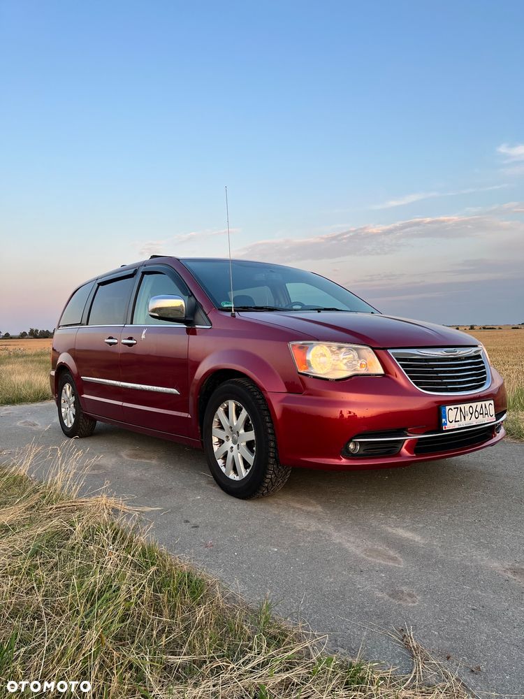 Chrysler Town & Country 3.6 Limited - 4
