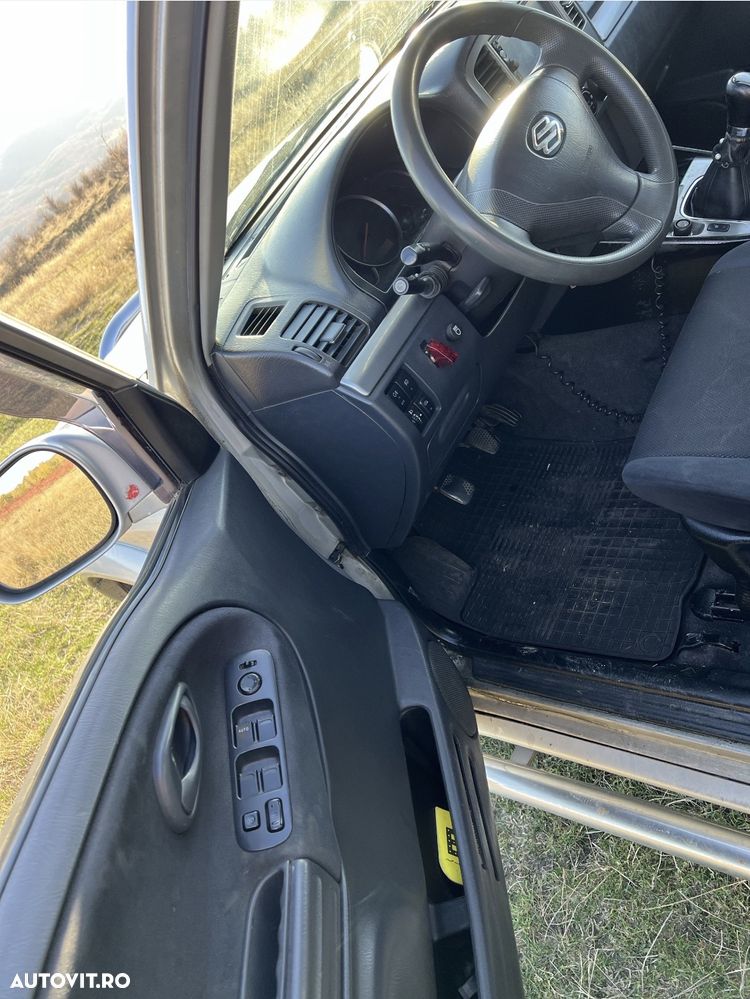 Suzuki Grand Vitara 2.0 TD Club - 7
