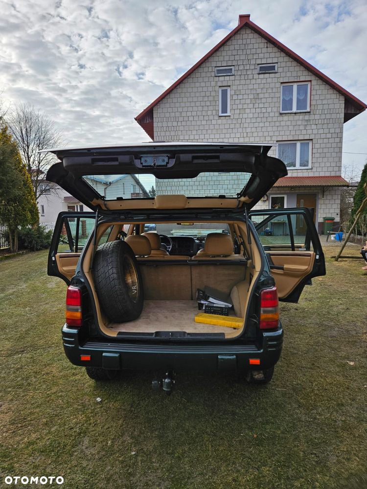 Jeep Grand Cherokee - 11