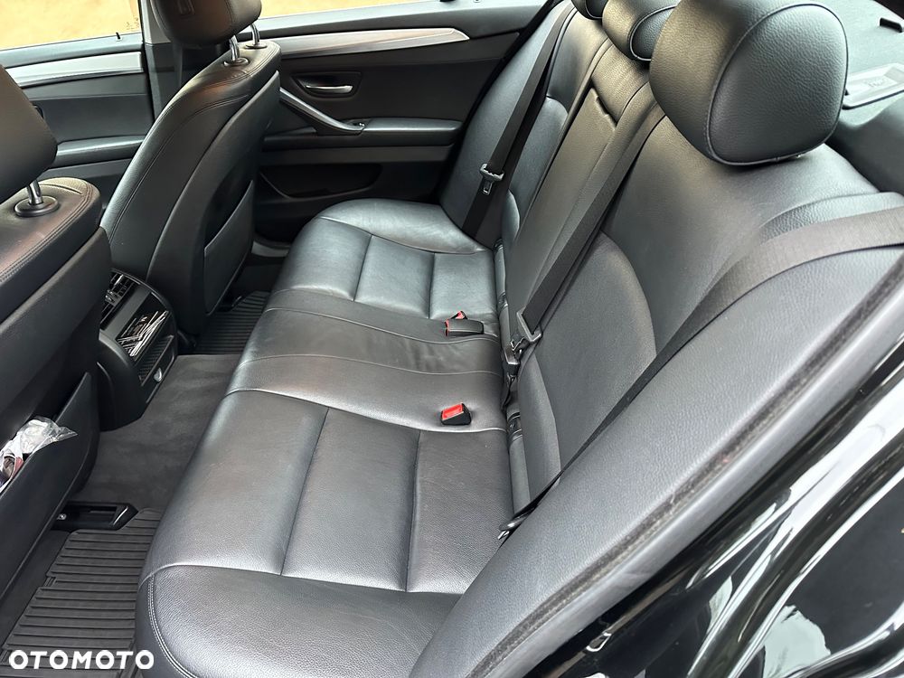 BMW Seria 5 520d xDrive Luxury Line - 15
