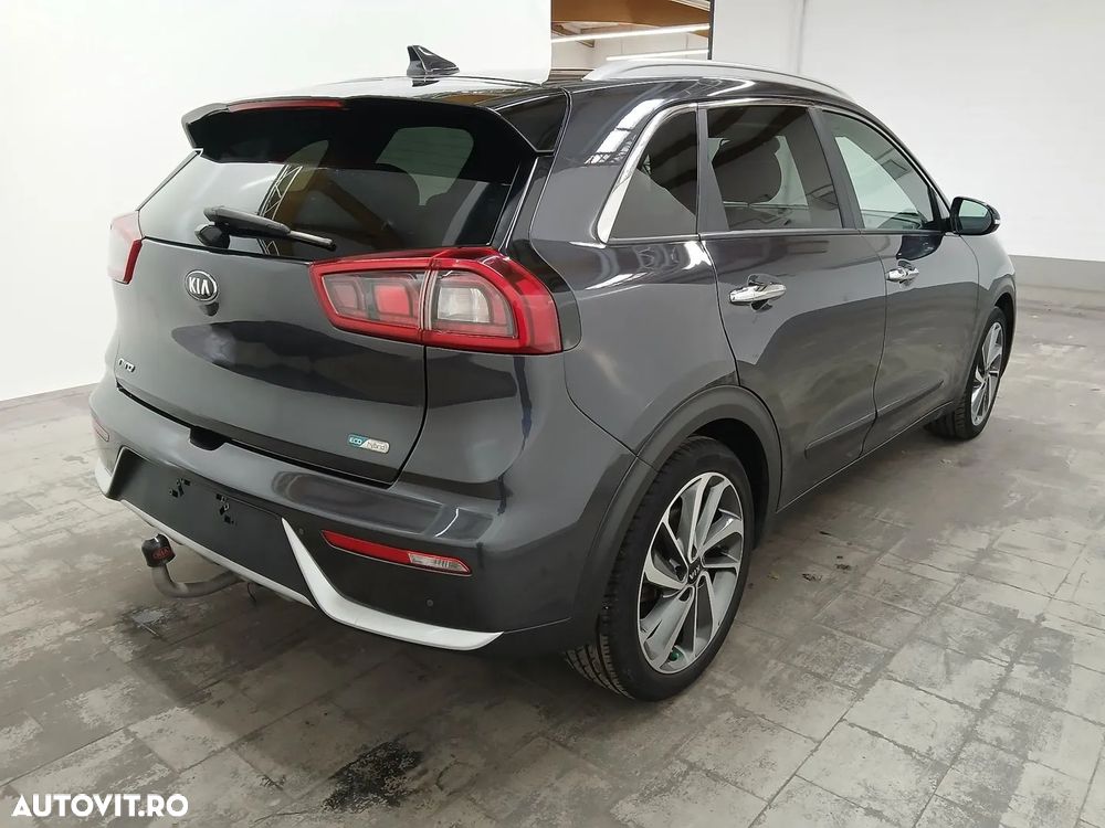 Kia Niro 1.6 GDI 2WD Aut. Vision - 4