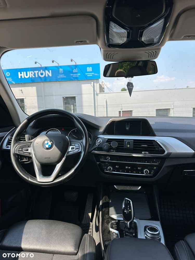 BMW X3 xDrive20d - 21