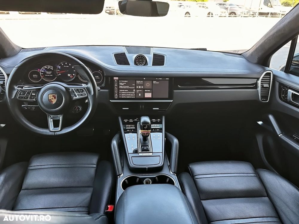 Porsche Cayenne Turbo - 6